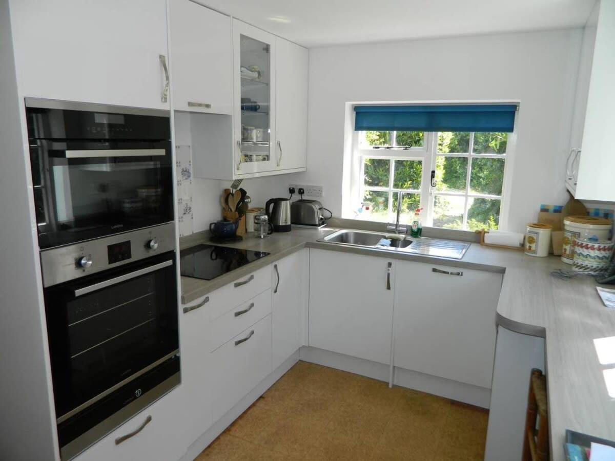 River Cottage A Country Retreat In Wooded Gardens East Stoke  エクステリア 写真